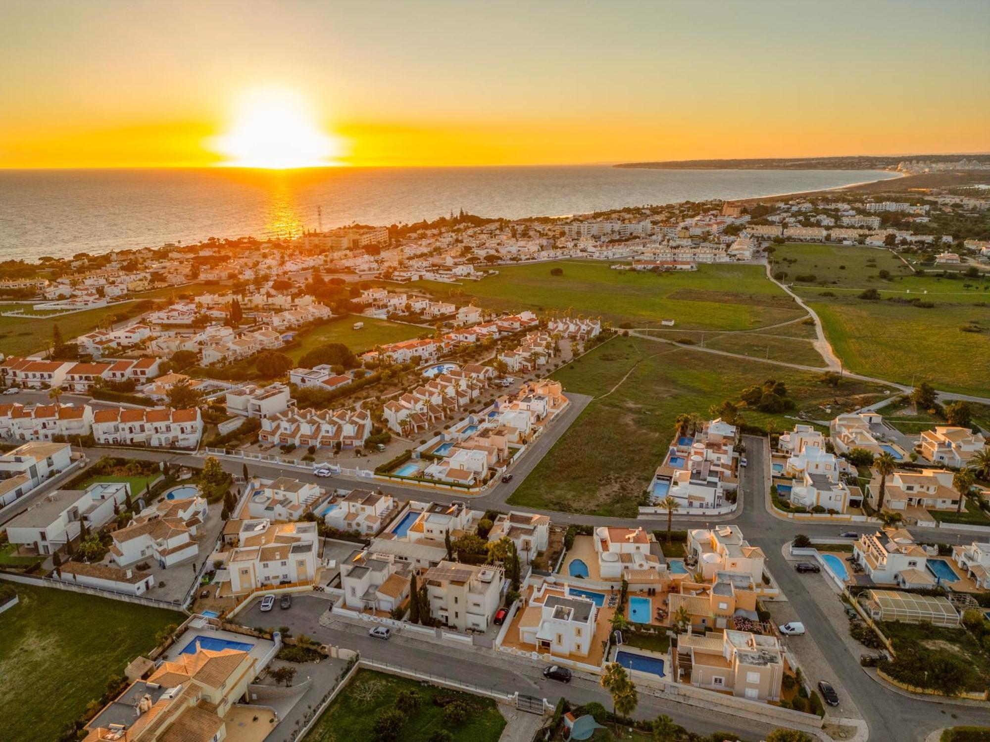 Azzurra By Algarve Vacation Villa Albufeira