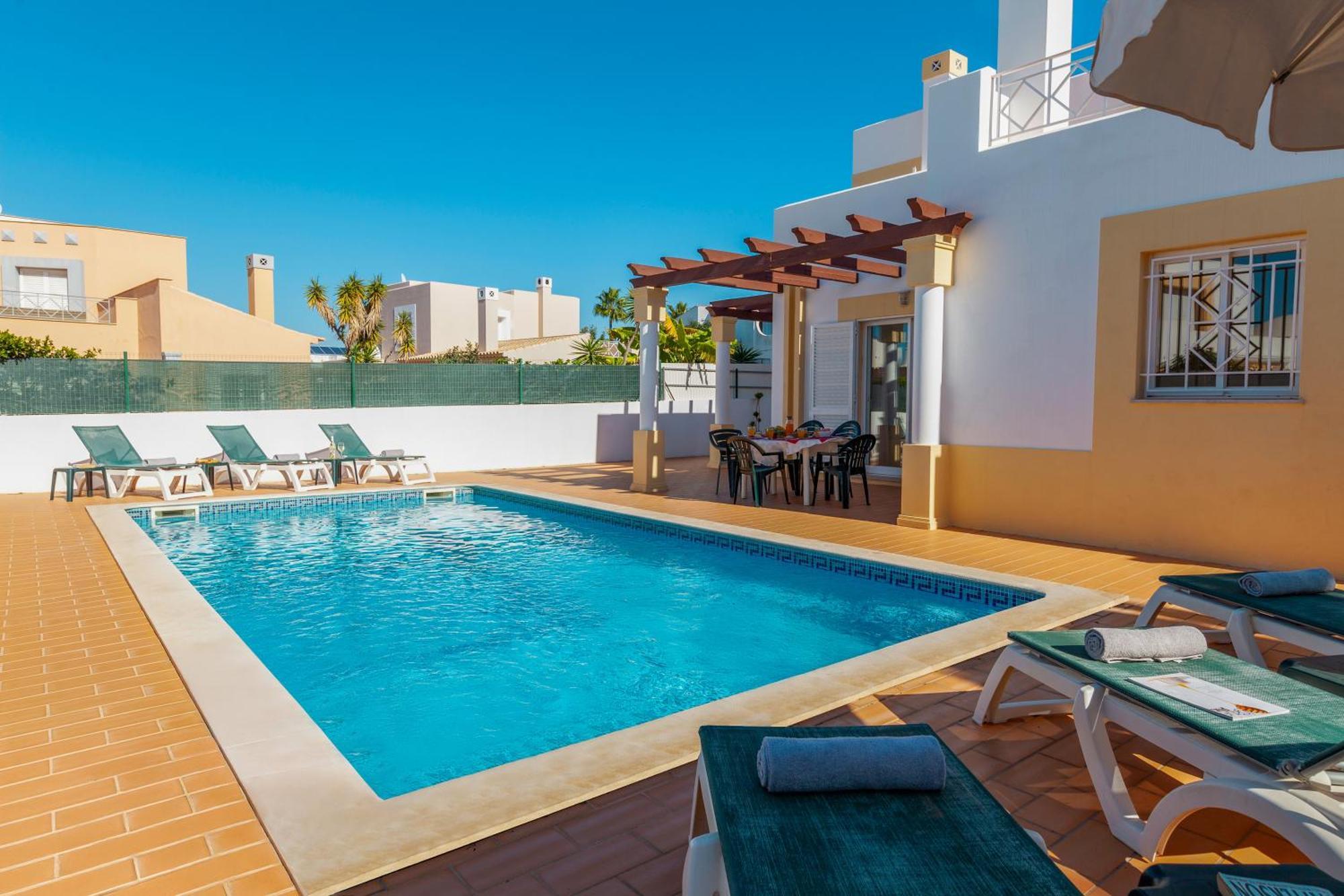 Villa Azzurra By Algarve Vacation